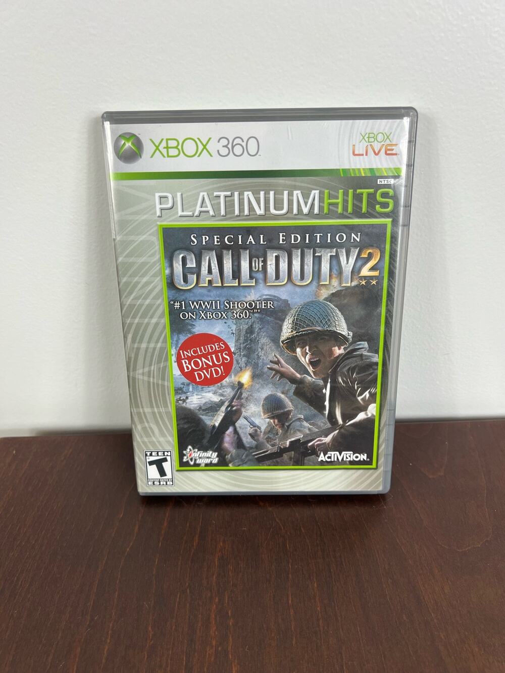 Like new call of duty 2 video game and bonus DVD